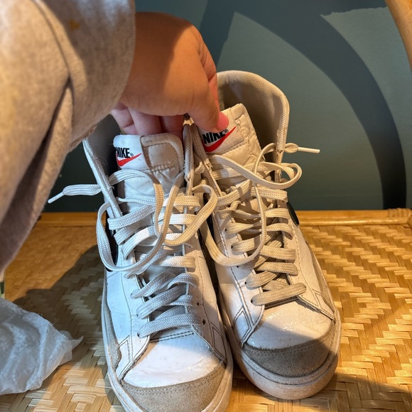 Nike Blazer High-Top Sneakers - White and Black - Picture 2 of 5